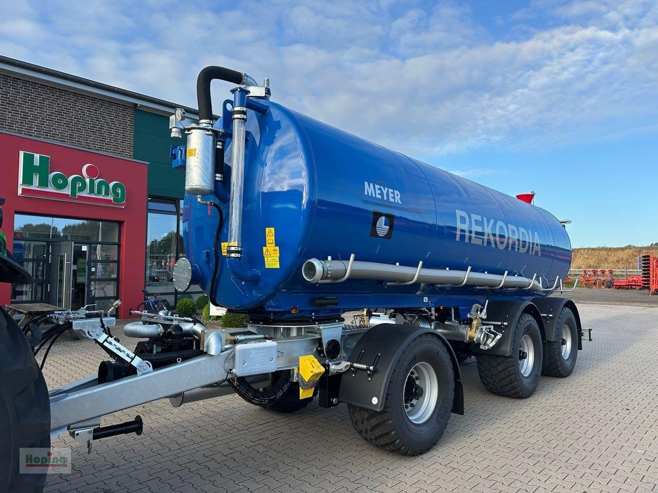 Meyer-Lohne Cargo 25.000 Liter - صهريج السماد السائل: صورة 1 Meyer-Lohne Cargo 25.000 Liter - صهريج السماد السائل: صورة 1
