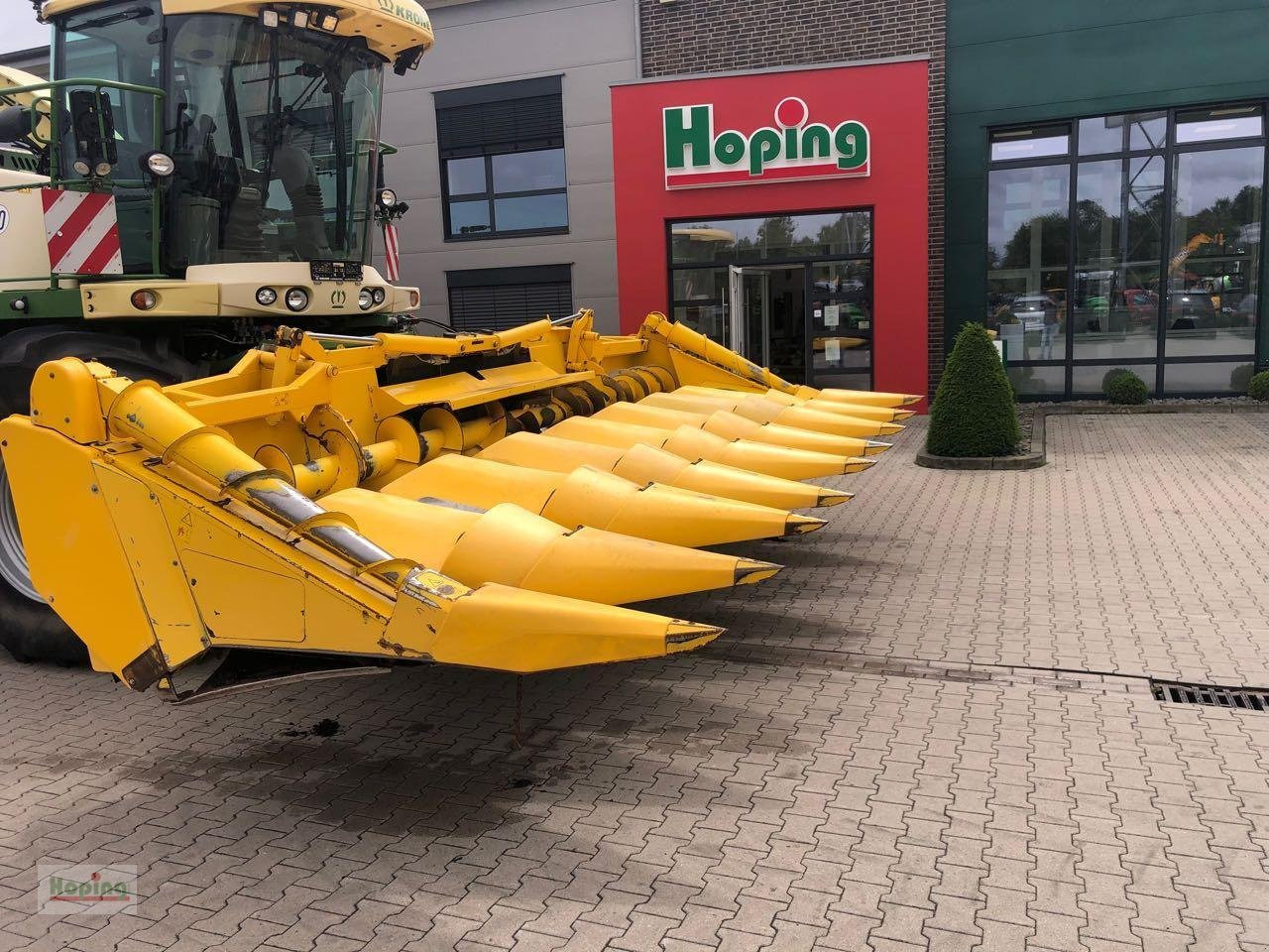 New Holland MF875W - حصادة ذرة: صورة 1 New Holland MF875W - حصادة ذرة: صورة 1