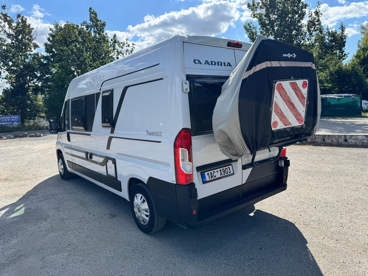 ADRIA Twin 600 SP - كرفان فان: صورة 4 ADRIA Twin 600 SP - كرفان فان: صورة 4