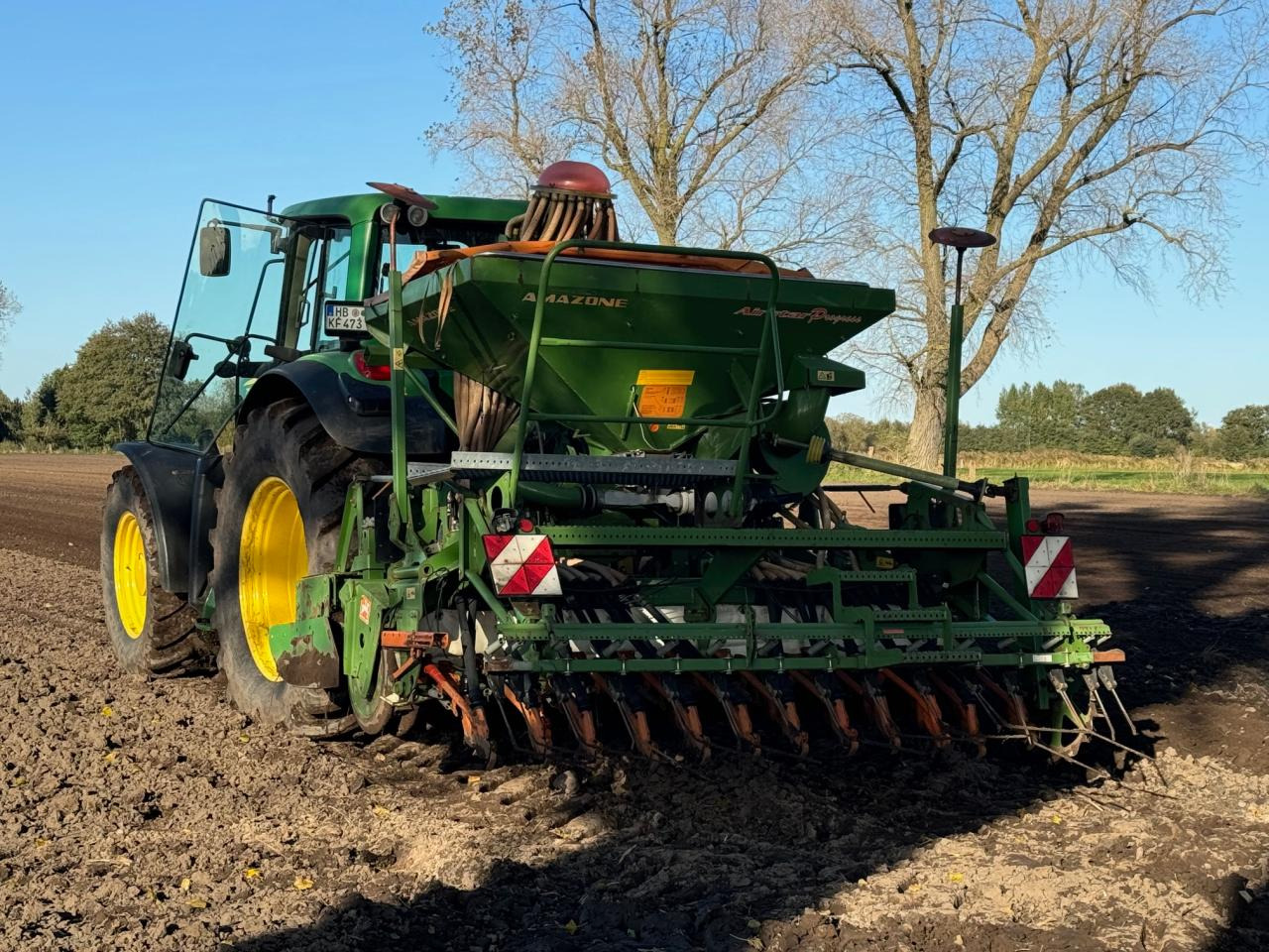 Amazone AD-PL 303 - آلة بذر الحصاد: صورة 1 Amazone AD-PL 303 - آلة بذر الحصاد: صورة 1