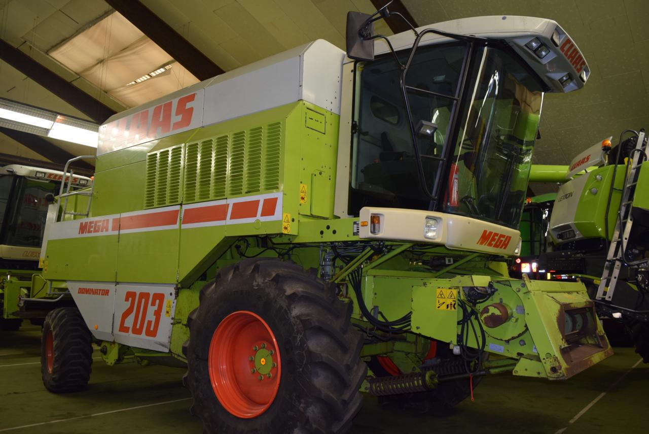 CLAAS Dominator 203 Mega - حصادة: صورة 1 CLAAS Dominator 203 Mega - حصادة: صورة 1