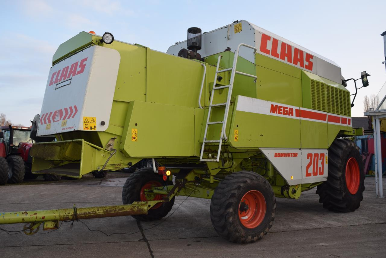 CLAAS Dominator 203 Mega - حصادة: صورة 4 CLAAS Dominator 203 Mega - حصادة: صورة 4