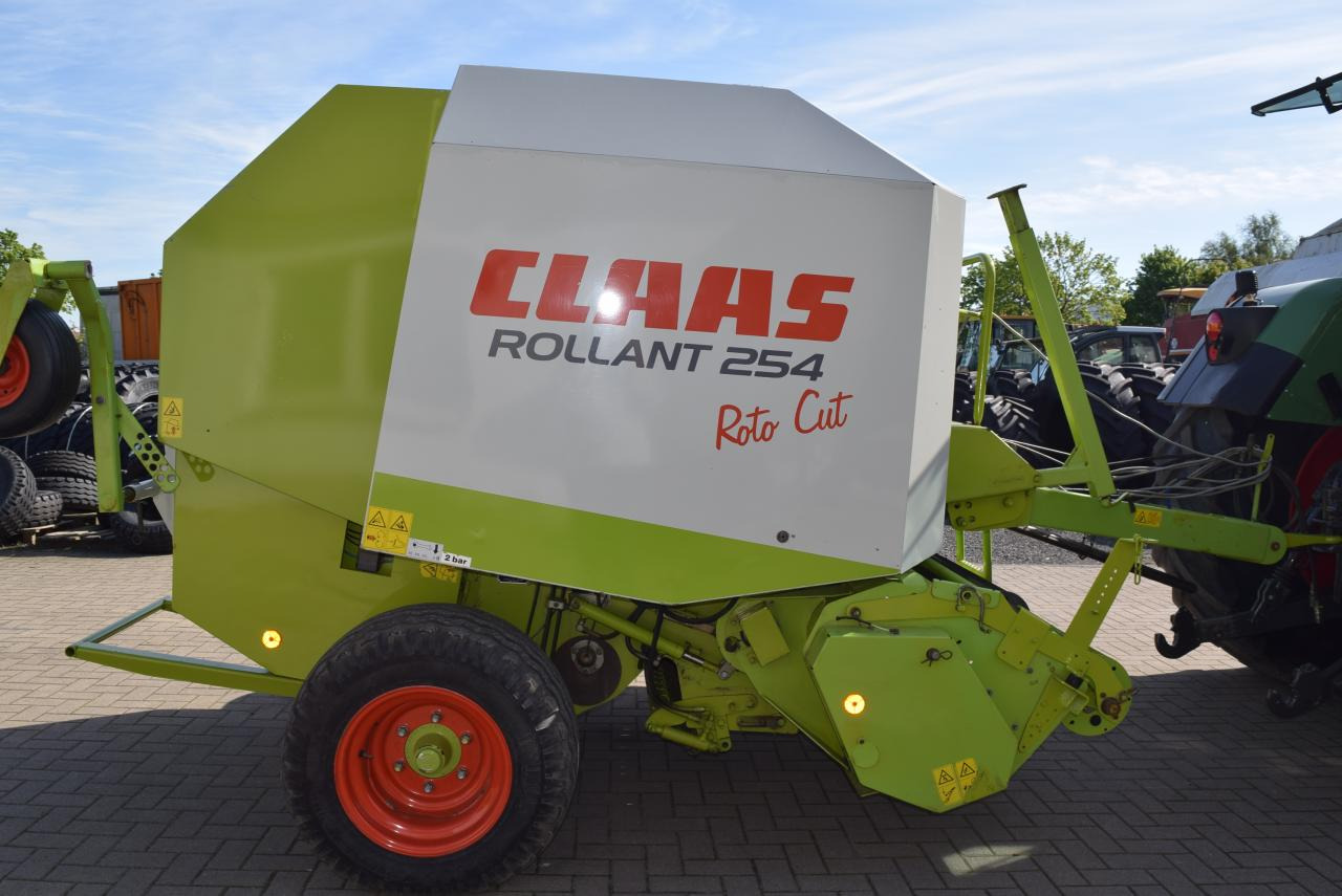 CLAAS Rollant 254 RC - آلة بالات دائرية: صورة 2 CLAAS Rollant 254 RC - آلة بالات دائرية: صورة 2