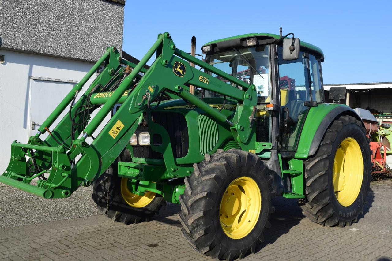 John Deere 6220 - جرار: صورة 4 John Deere 6220 - جرار: صورة 4