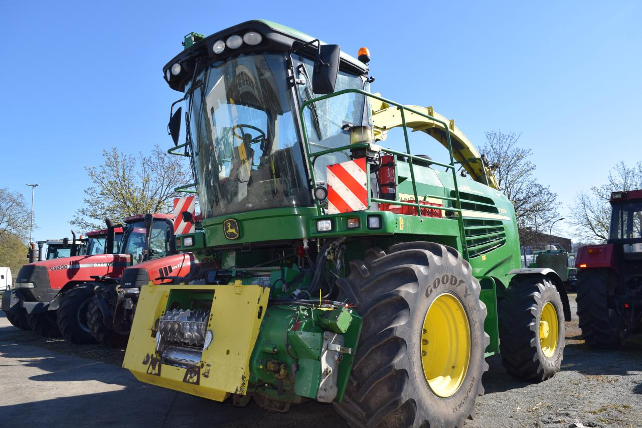 John Deere 7250 i - حصادة الأعلاف: صورة 3 John Deere 7250 i - حصادة الأعلاف: صورة 3