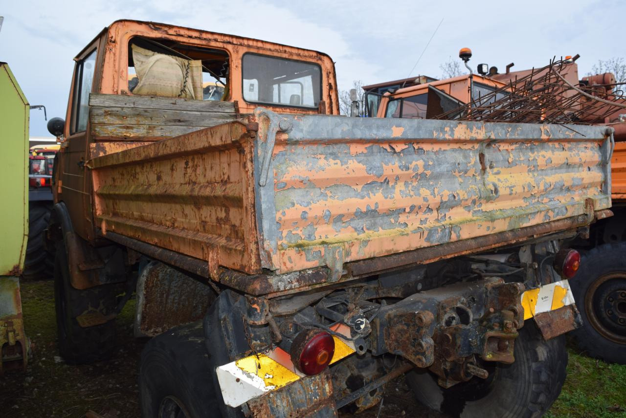 Mercedes-Benz Unimog U1200 - جرار: صورة 4 Mercedes-Benz Unimog U1200 - جرار: صورة 4