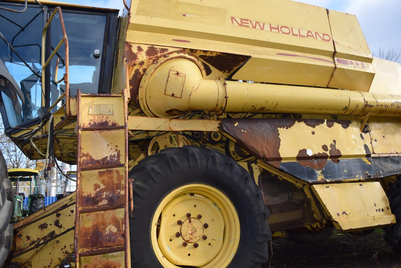 New Holland TF 44 - حصادة: صورة 5 New Holland TF 44 - حصادة: صورة 5