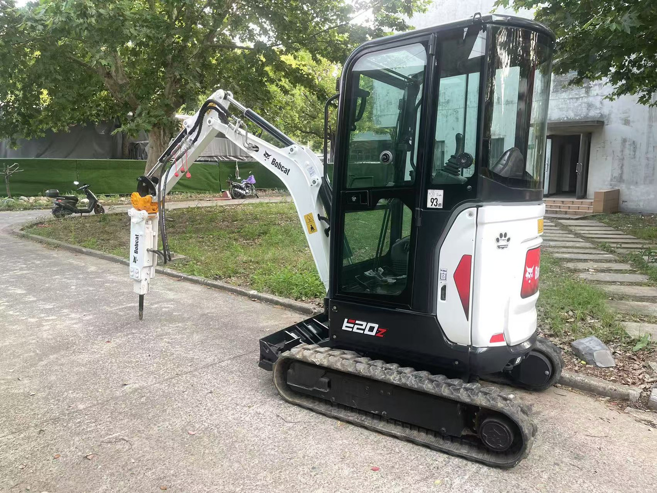 BOBCAT E20Z - حفار صغير: صورة 1 BOBCAT E20Z - حفار صغير: صورة 1