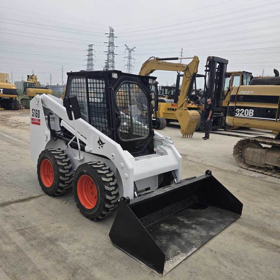 BOBCAT S160 - شيول صغير: صورة 4 BOBCAT S160 - شيول صغير: صورة 4