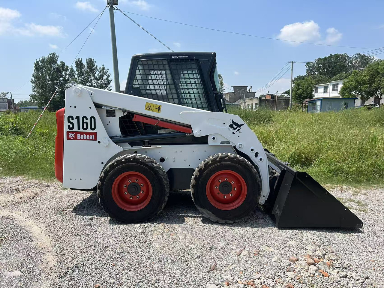 BOBCAT S160 - شيول صغير: صورة 1 BOBCAT S160 - شيول صغير: صورة 1