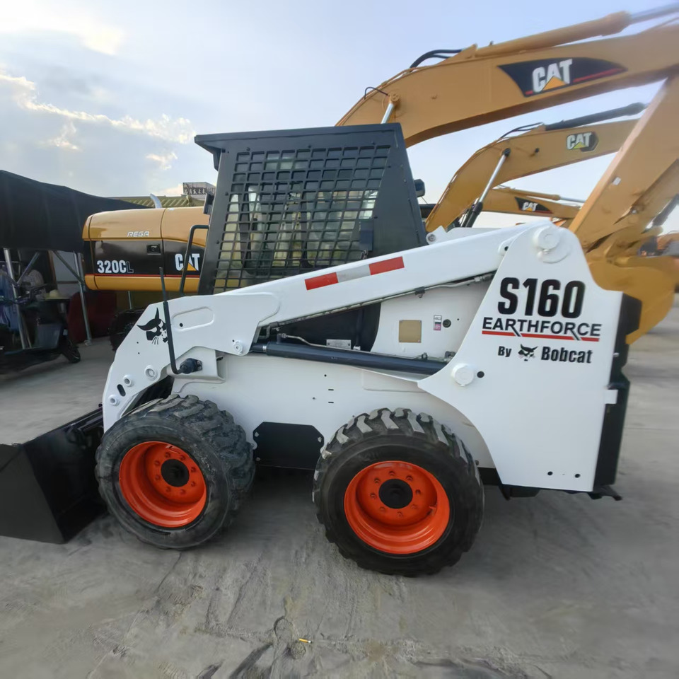 Bobcat S160 - شيول صغير: صورة 1 Bobcat S160 - شيول صغير: صورة 1