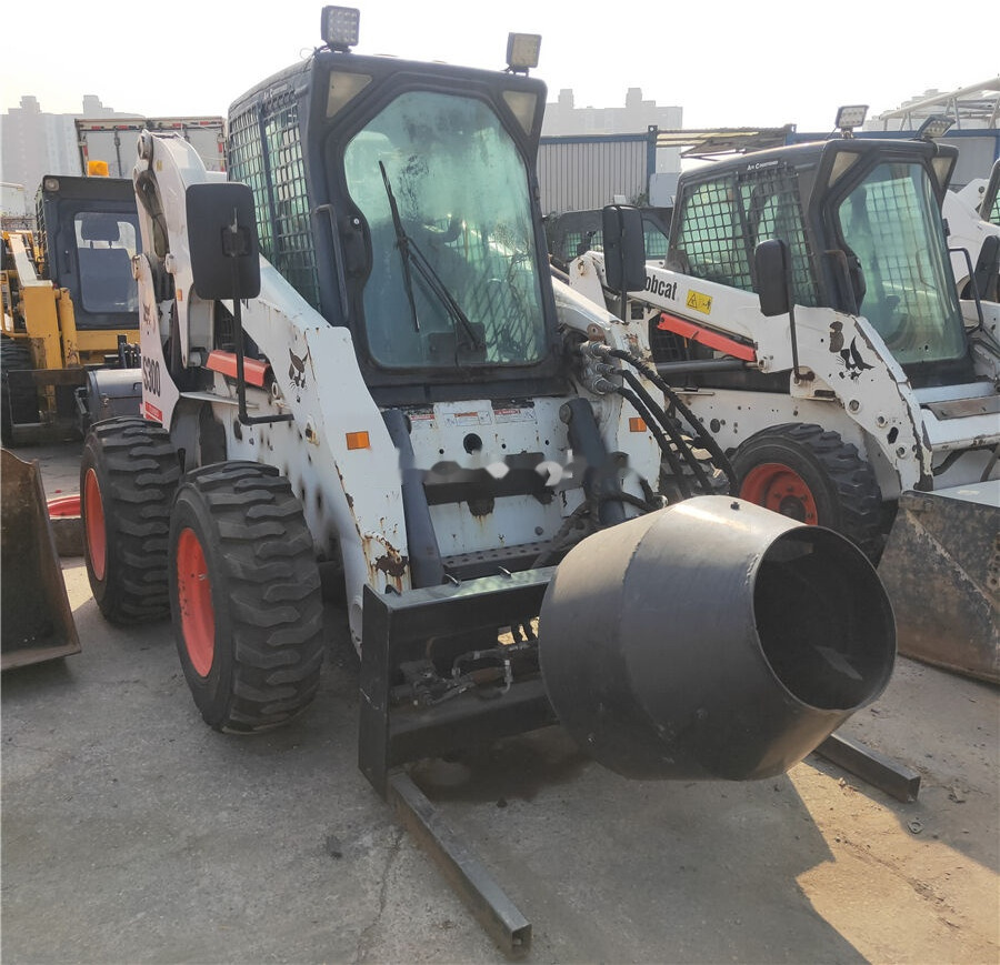 Bobcat S300 - شيول صغير: صورة 5 Bobcat S300 - شيول صغير: صورة 5