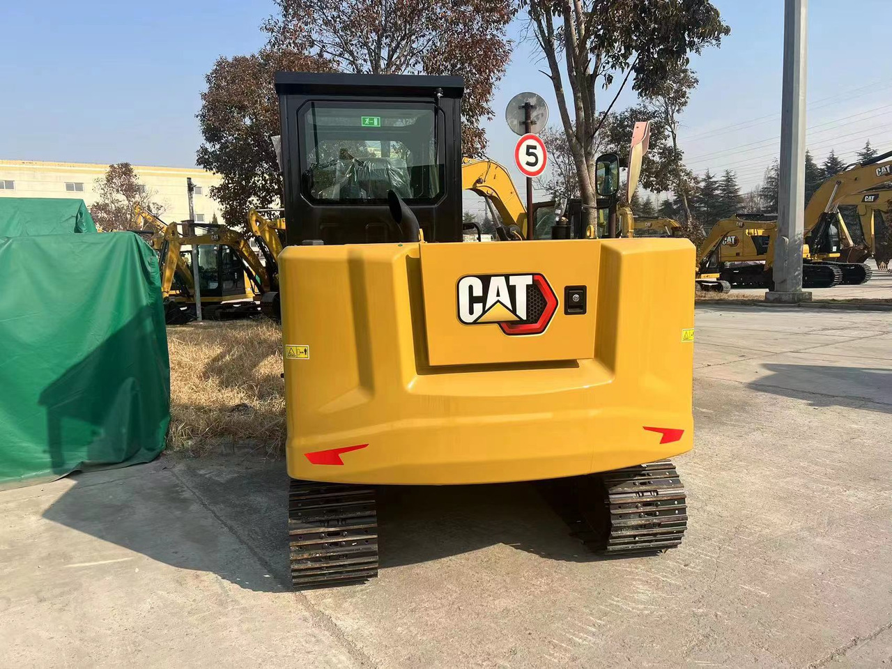 CAT 305.5 - حفار صغير: صورة 3 CAT 305.5 - حفار صغير: صورة 3
