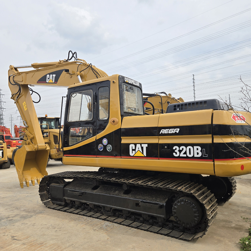 CATERPILLAR 320BL - حفار زاحف: صورة 4 CATERPILLAR 320BL - حفار زاحف: صورة 4