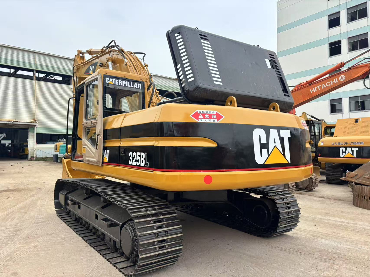 CATERPILLAR 325B - حفار زاحف: صورة 3 CATERPILLAR 325B - حفار زاحف: صورة 3