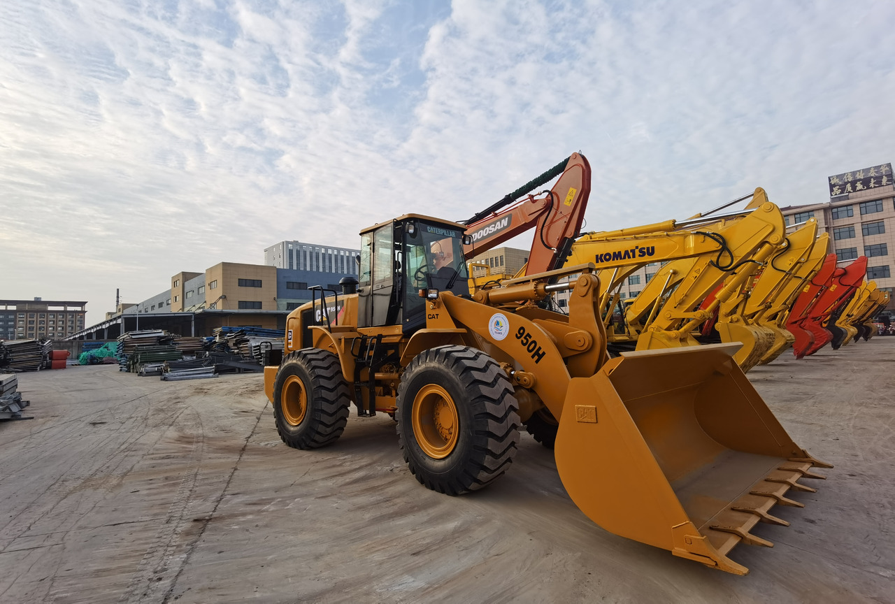CATERPILLAR 950H - اللودر بعجل: صورة 1 CATERPILLAR 950H - اللودر بعجل: صورة 1