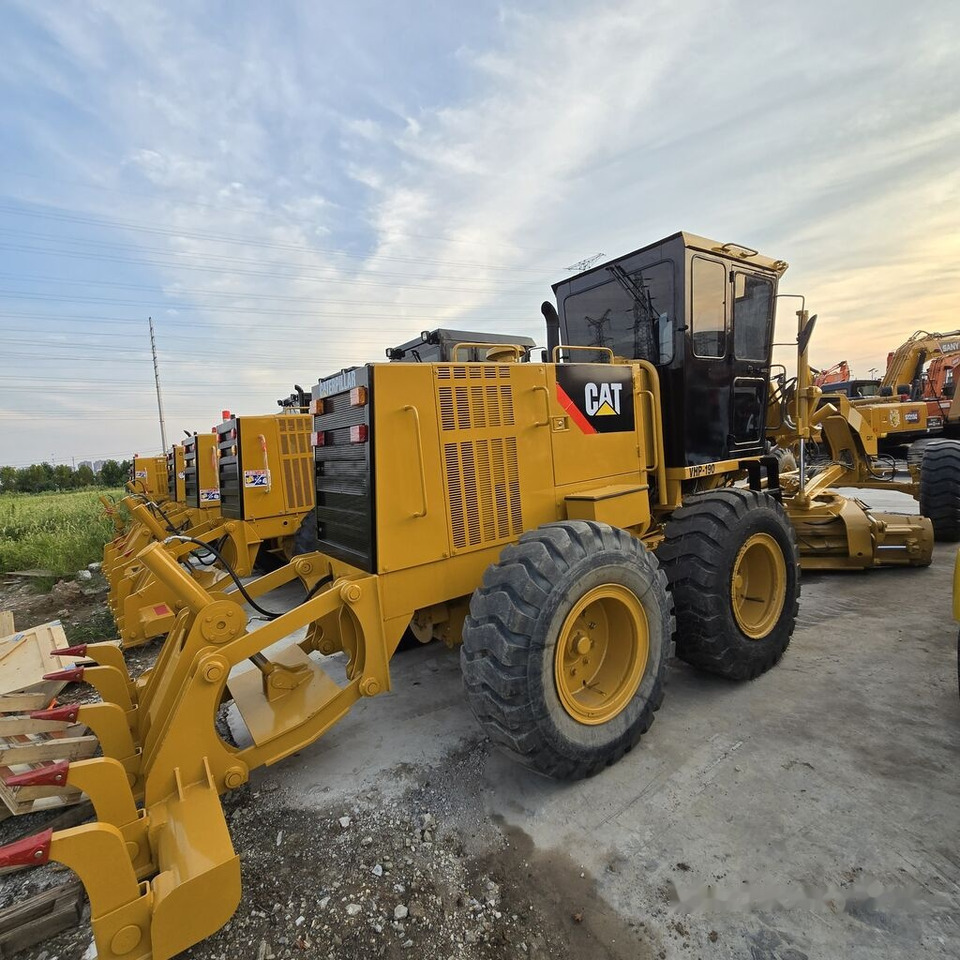 Caterpillar 140K - ماكينة تسوية: صورة 4 Caterpillar 140K - ماكينة تسوية: صورة 4