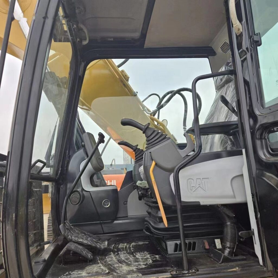 حفار زاحف Caterpillar 315D2GC: صورة 9