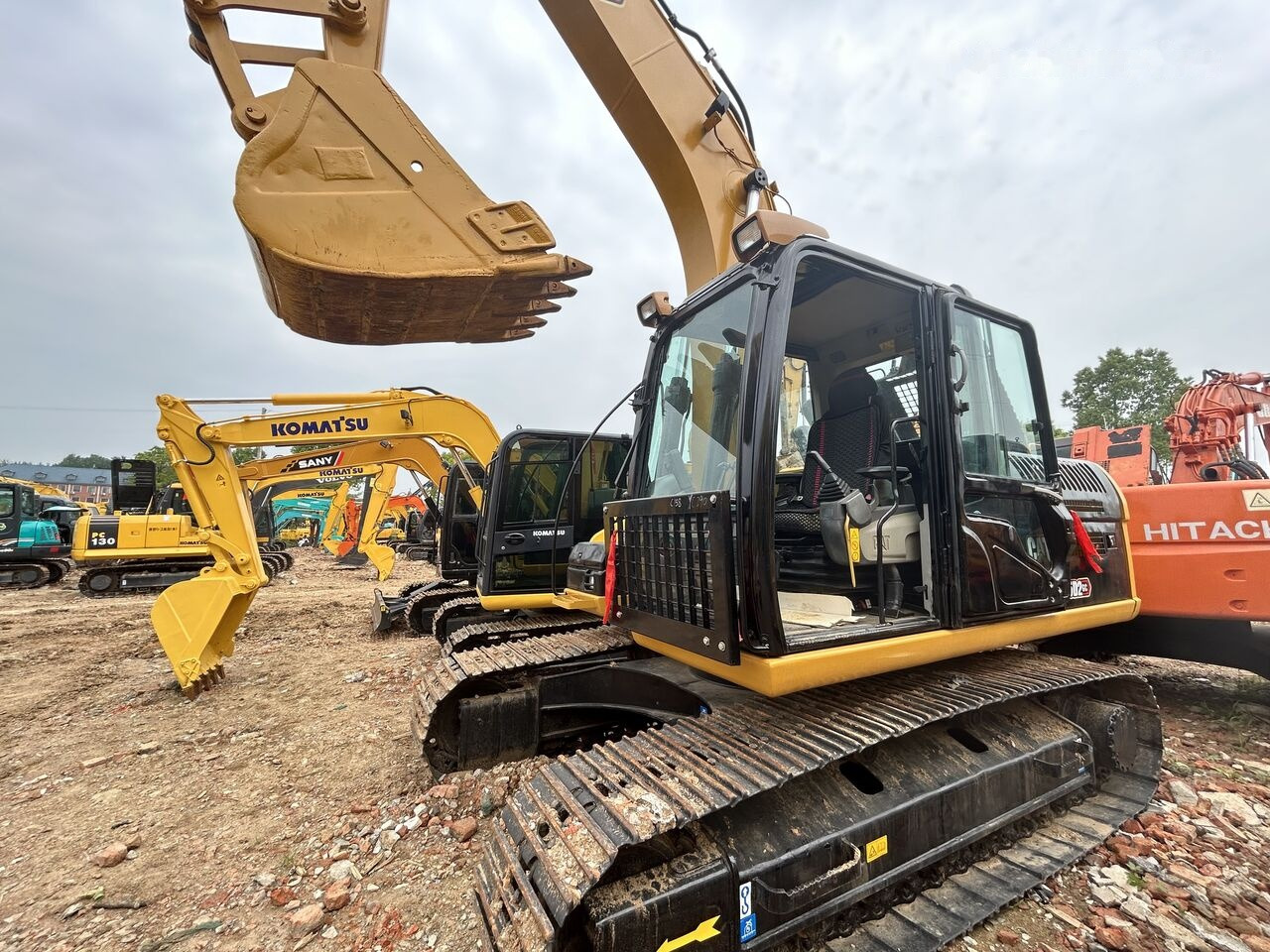 Caterpillar 320D2 - حفار زاحف: صورة 3 Caterpillar 320D2 - حفار زاحف: صورة 3