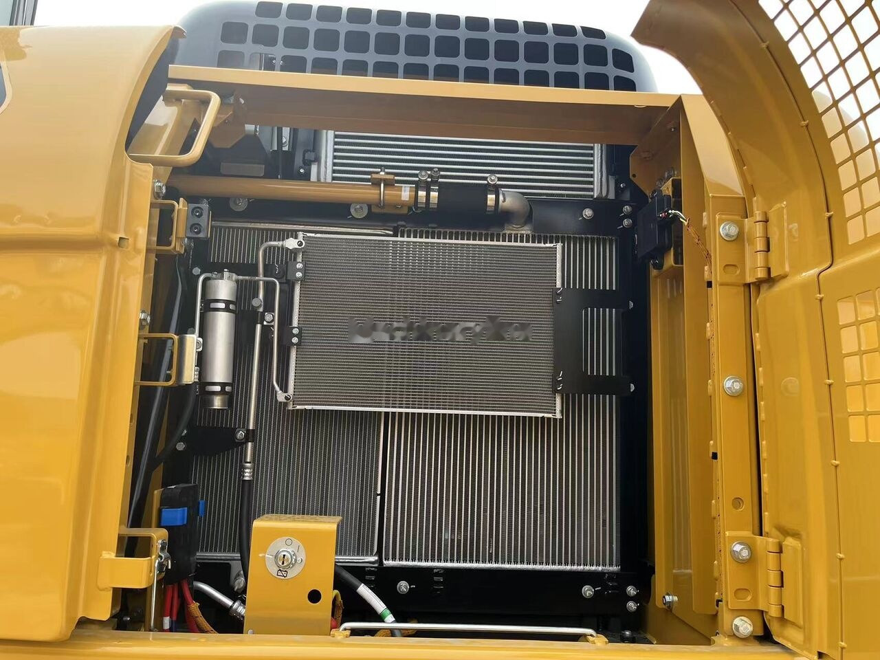 حفار زاحف للبيع  Caterpillar 320GX: صورة 7