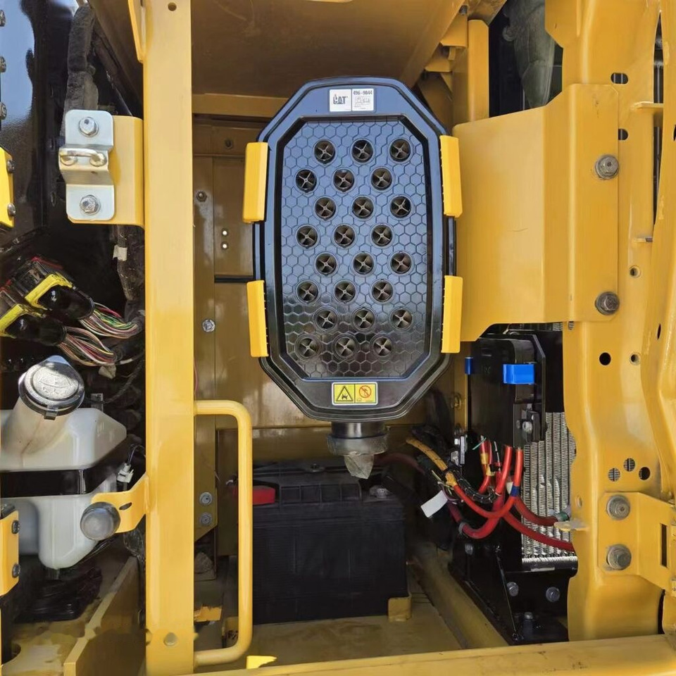 Caterpillar 330GC - حفار زاحف: صورة 2 Caterpillar 330GC - حفار زاحف: صورة 2