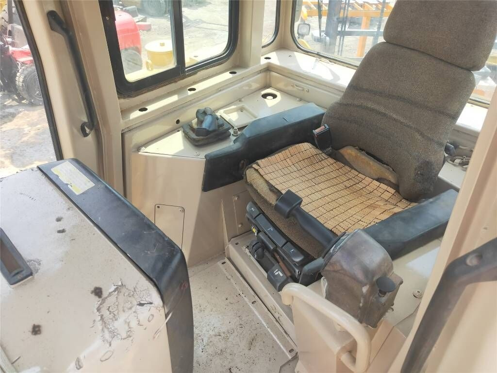 Caterpillar D 6 R - بلدوزر: صورة 3 Caterpillar D 6 R - بلدوزر: صورة 3