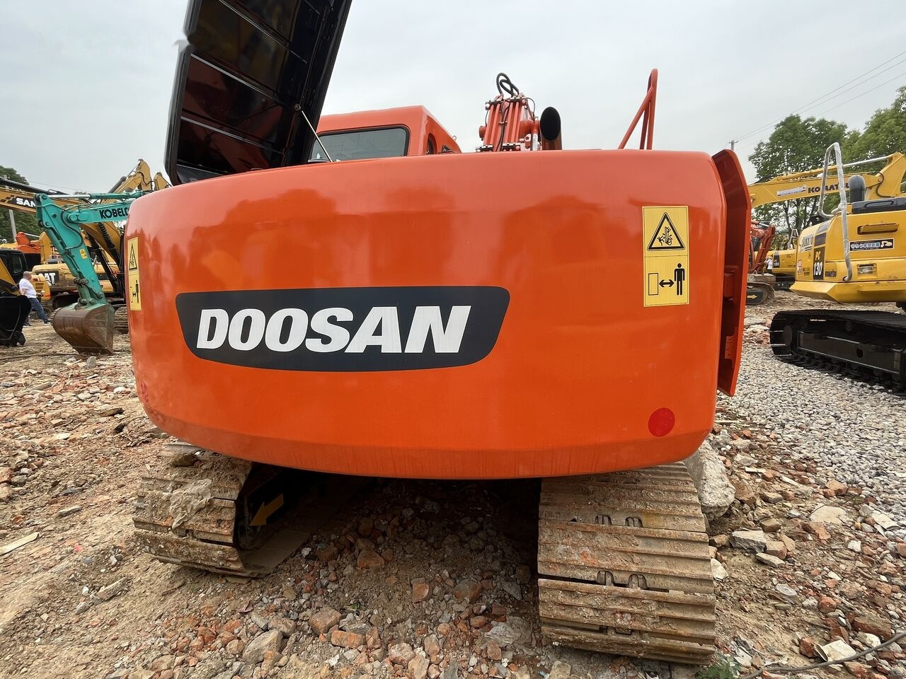 حفار زاحف Doosan DH150LC-7: صورة 6