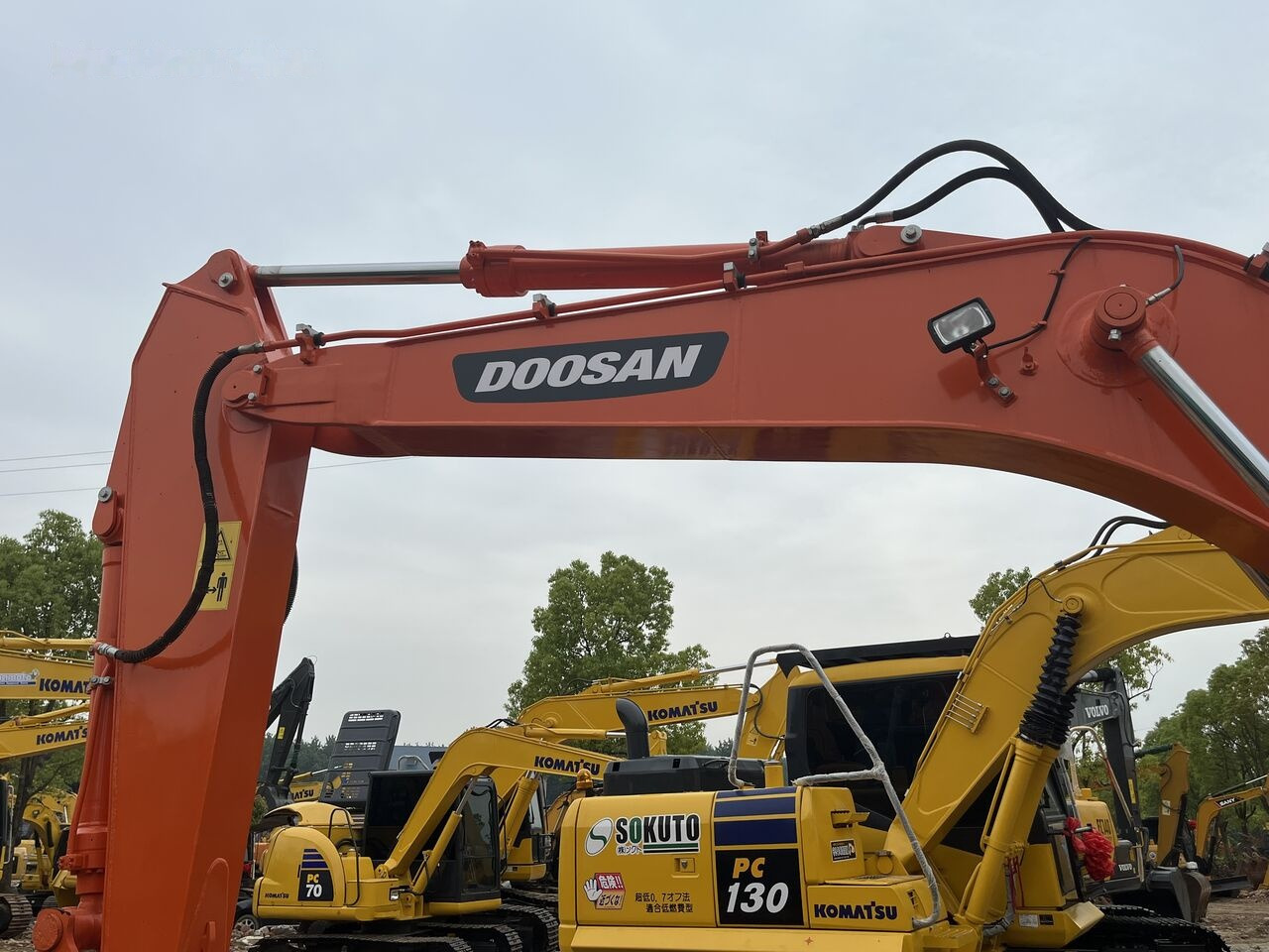حفار زاحف Doosan DH150LC-7: صورة 9