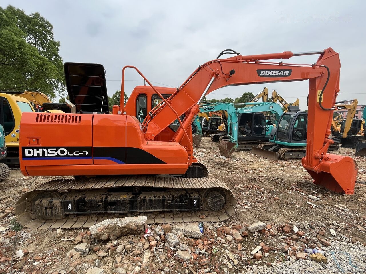 حفار زاحف Doosan DH150LC-7: صورة 7