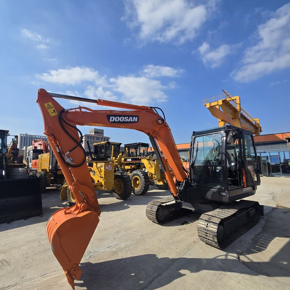 Doosan DX60 - حفار صغير: صورة 3 Doosan DX60 - حفار صغير: صورة 3