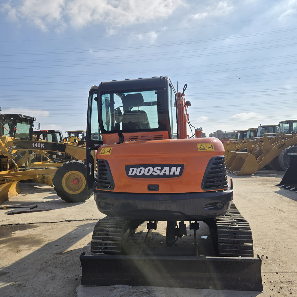 Doosan DX60 - حفار صغير: صورة 5 Doosan DX60 - حفار صغير: صورة 5