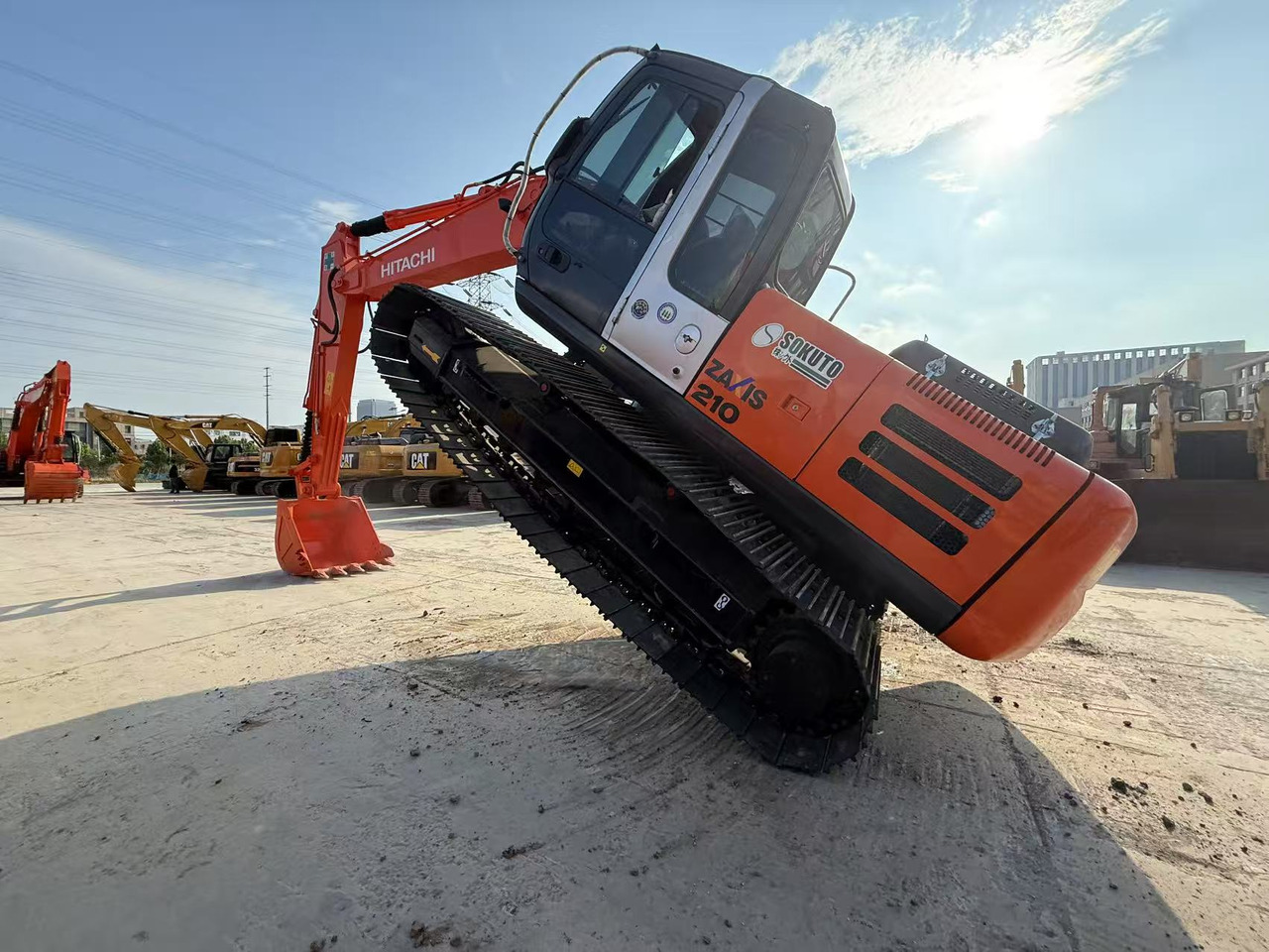 HITACHI ZX210 - حفار زاحف: صورة 5 HITACHI ZX210 - حفار زاحف: صورة 5