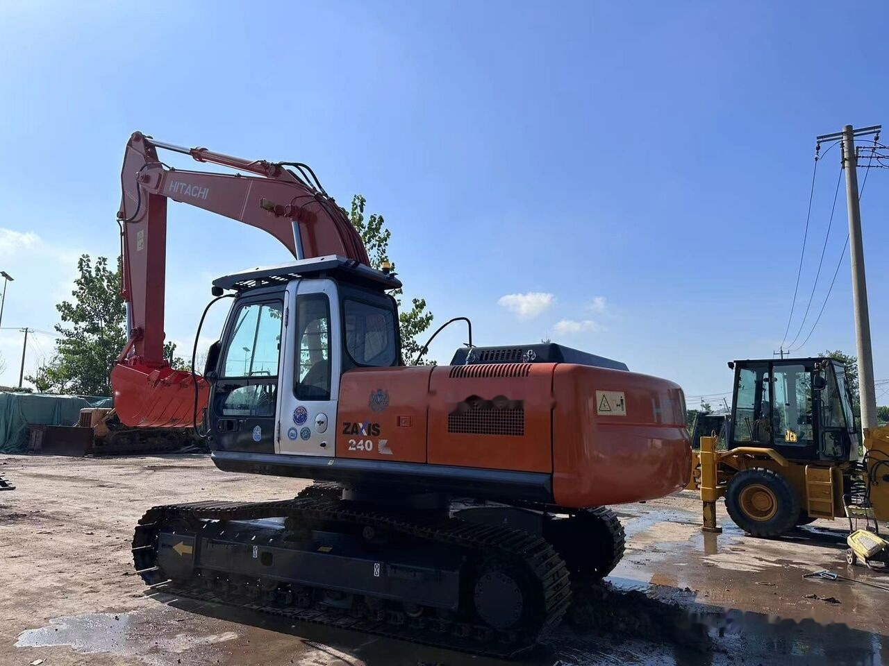 Hitachi ZX240 - حفار زاحف: صورة 2 Hitachi ZX240 - حفار زاحف: صورة 2