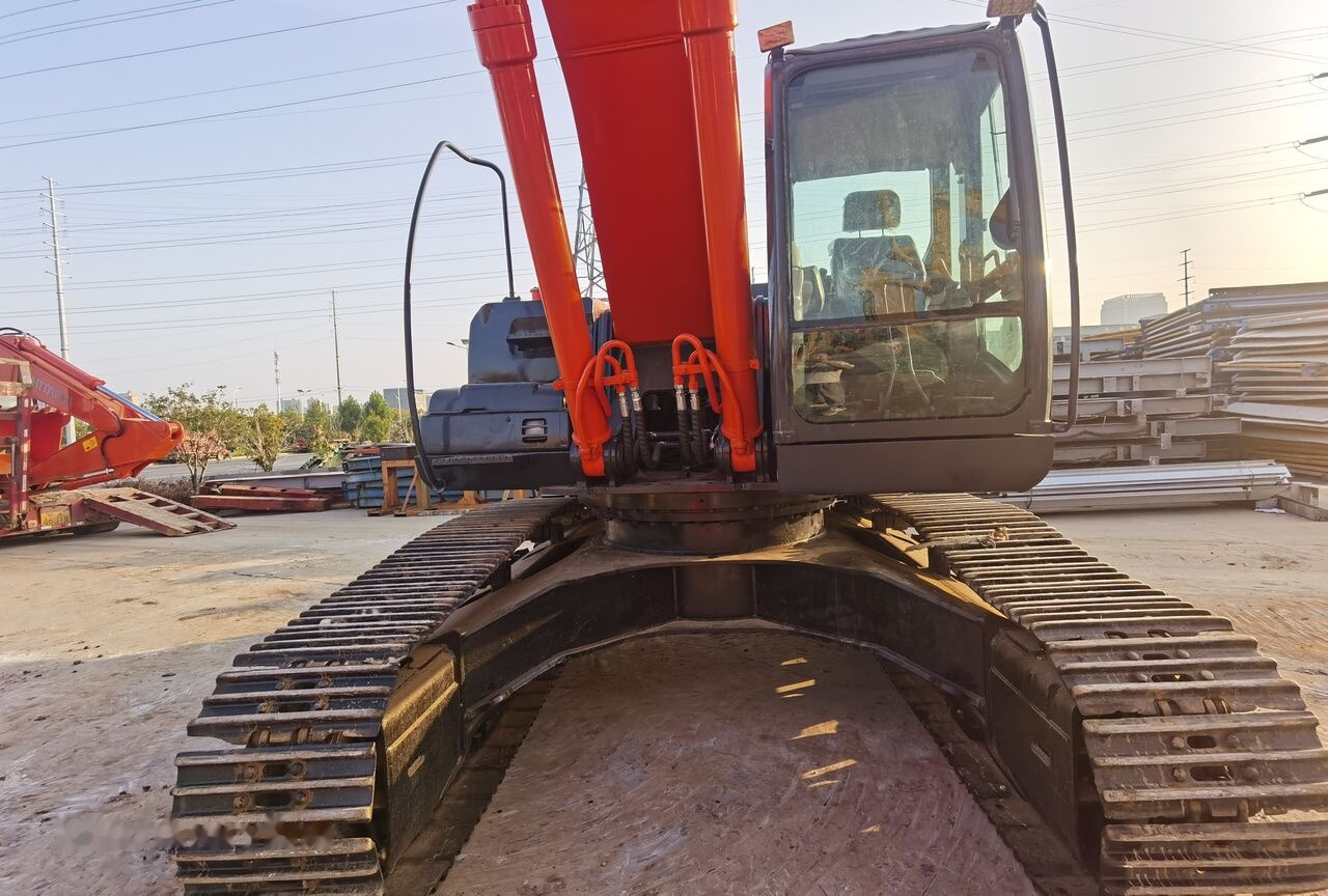 Hitachi ZX350 - حفار زاحف: صورة 5 Hitachi ZX350 - حفار زاحف: صورة 5