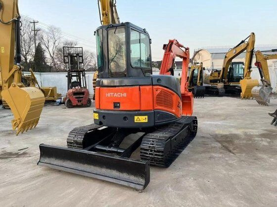 Hitachi ZX50 - حفار صغير: صورة 2 Hitachi ZX50 - حفار صغير: صورة 2