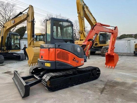 Hitachi ZX50 - حفار صغير: صورة 1 Hitachi ZX50 - حفار صغير: صورة 1