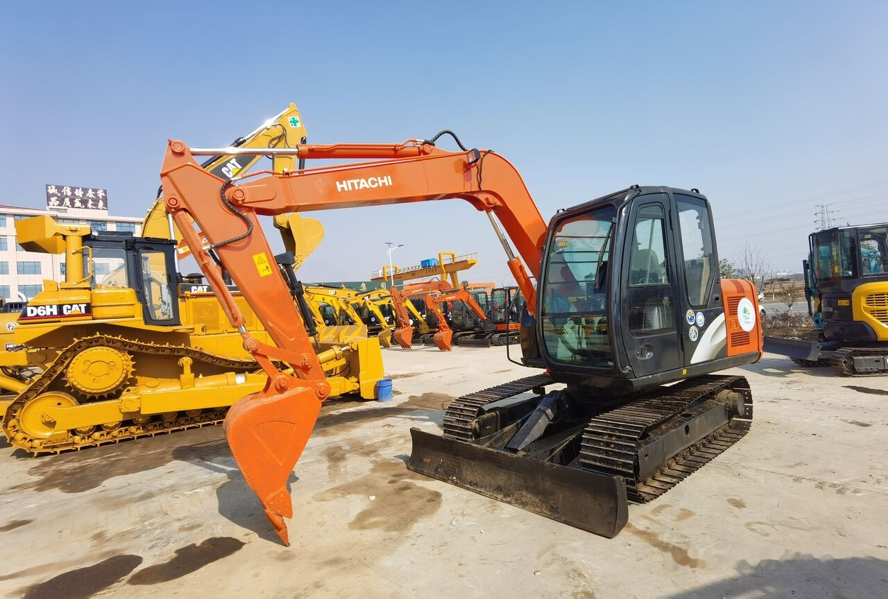Hitachi ZX70 - حفار صغير: صورة 2 Hitachi ZX70 - حفار صغير: صورة 2
