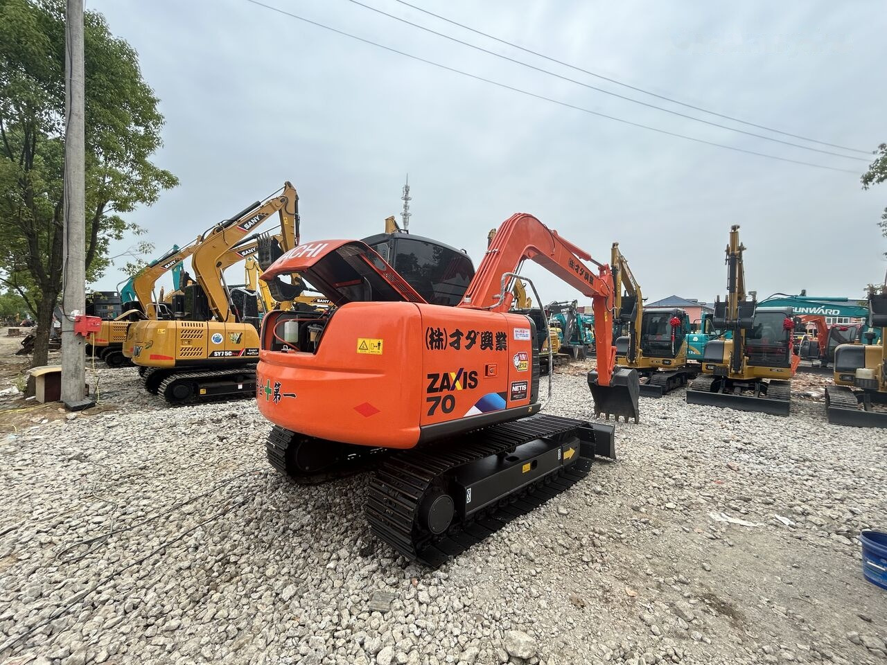 Hitachi ZX70 - حفار زاحف: صورة 2 Hitachi ZX70 - حفار زاحف: صورة 2