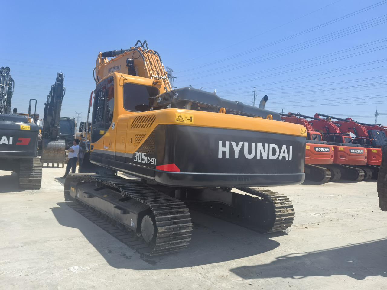 Hyundai R305LC-9T - حفار زاحف: صورة 2 Hyundai R305LC-9T - حفار زاحف: صورة 2