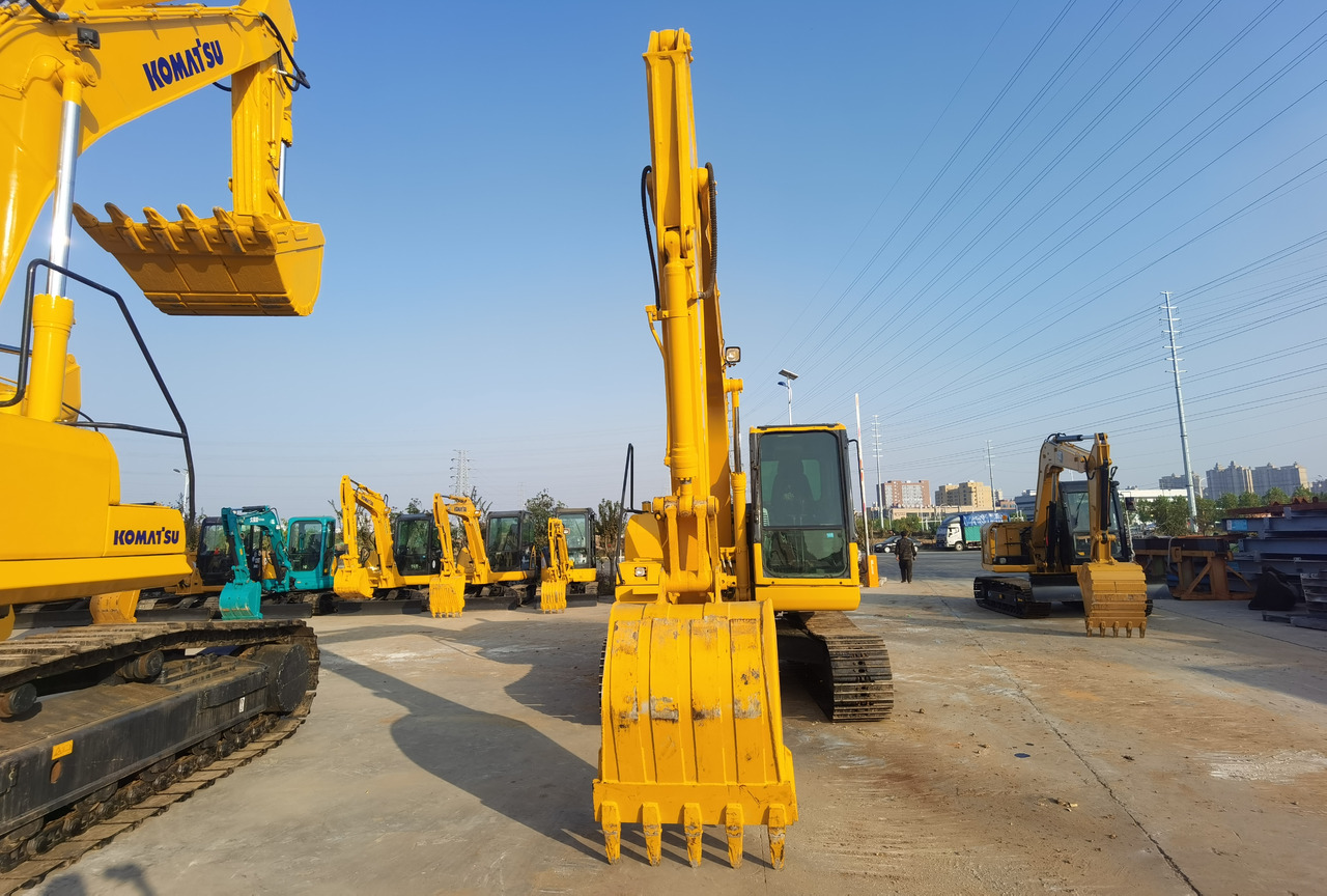 KOMATSU PC130-7 - حفار صغير: صورة 4 KOMATSU PC130-7 - حفار صغير: صورة 4