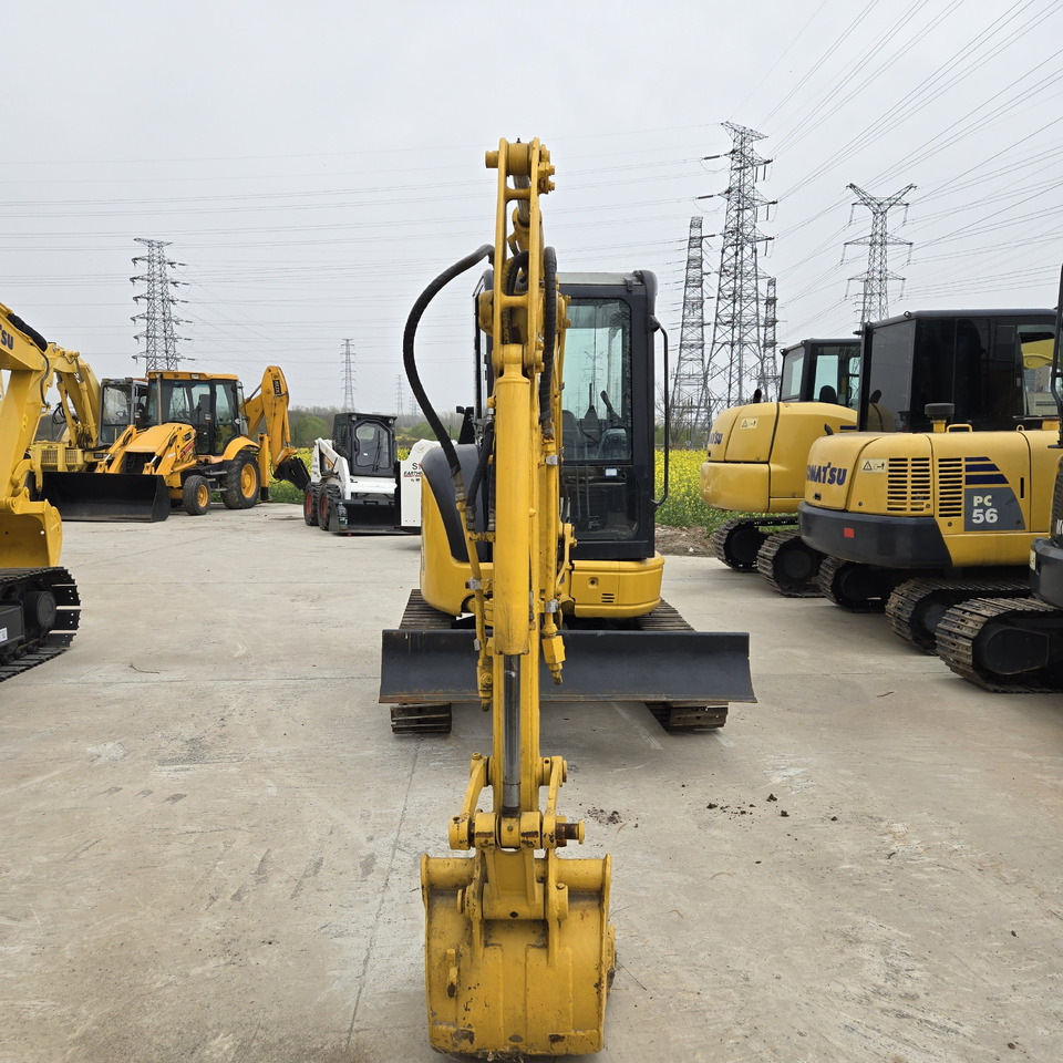 KOMATSU PC35MR - حفار صغير: صورة 3 KOMATSU PC35MR - حفار صغير: صورة 3