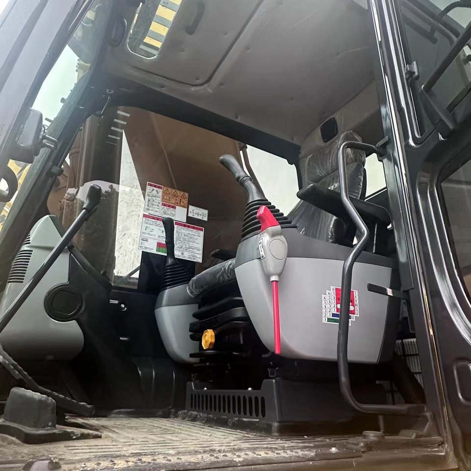 حفار زاحف KOMATSU PC400-8: صورة 7