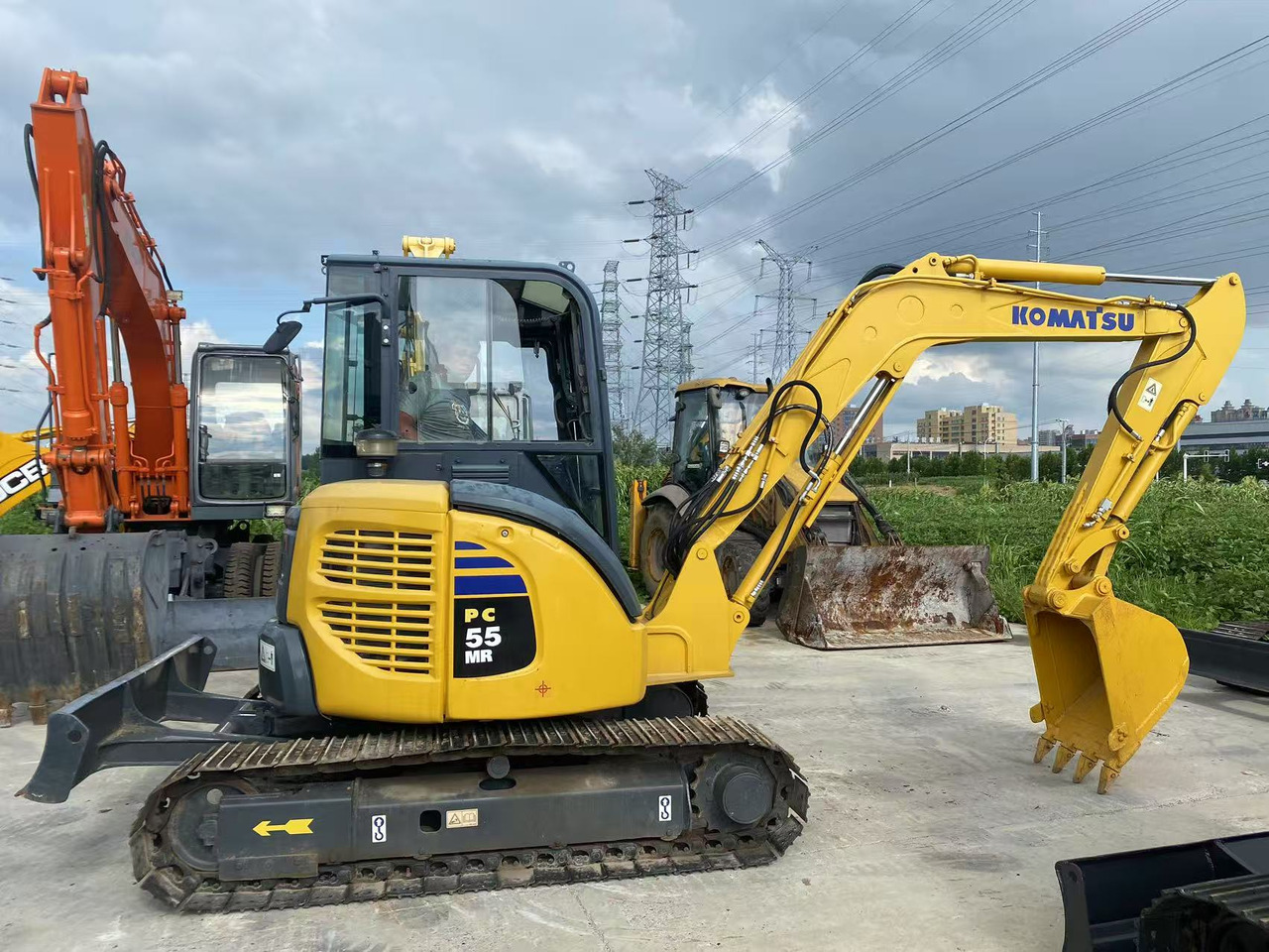 KOMATSU PC55MR - حفار صغير: صورة 1 KOMATSU PC55MR - حفار صغير: صورة 1