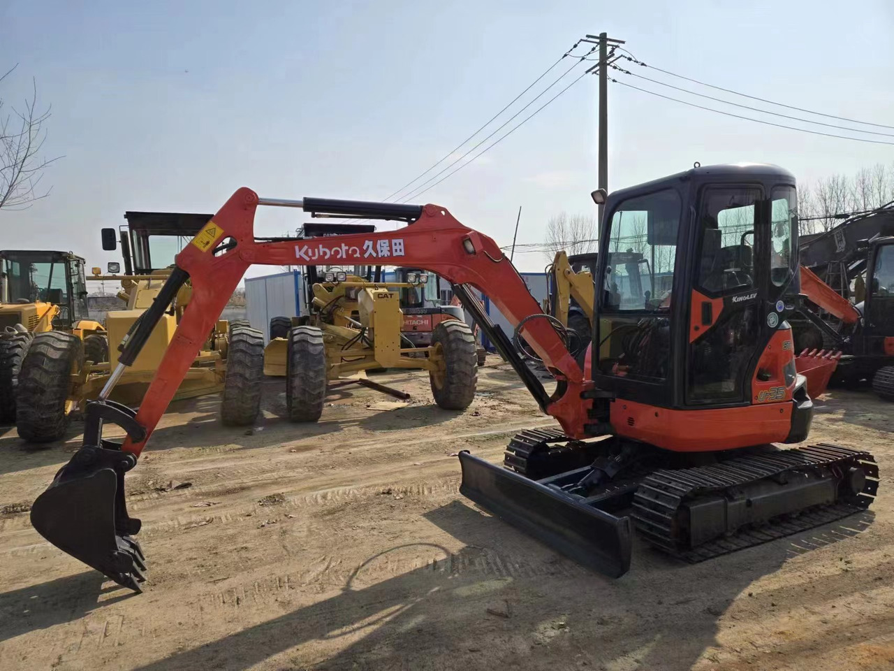 KUBOTA U35 - حفار صغير: صورة 1 KUBOTA U35 - حفار صغير: صورة 1