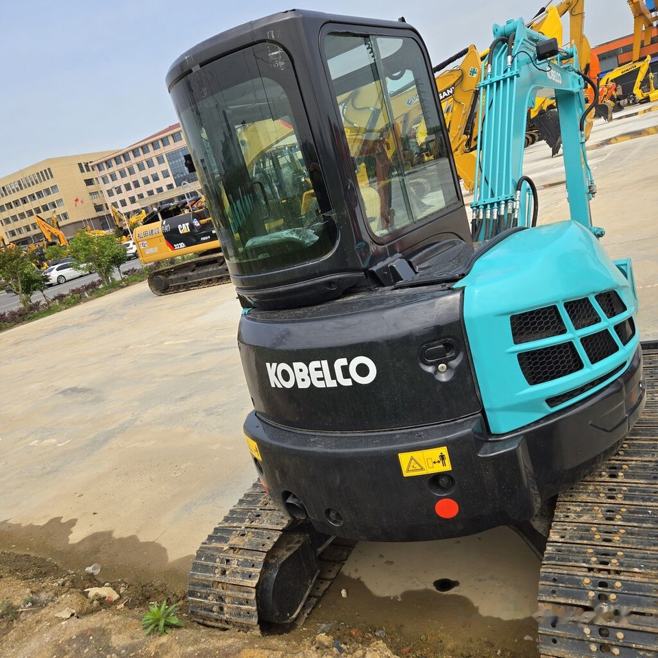 Kobelco SK55SR - حفار صغير: صورة 4 Kobelco SK55SR - حفار صغير: صورة 4