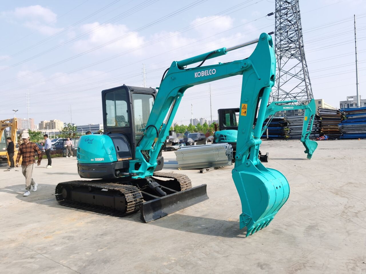Kobelco SK55SR - حفار صغير: صورة 2 Kobelco SK55SR - حفار صغير: صورة 2