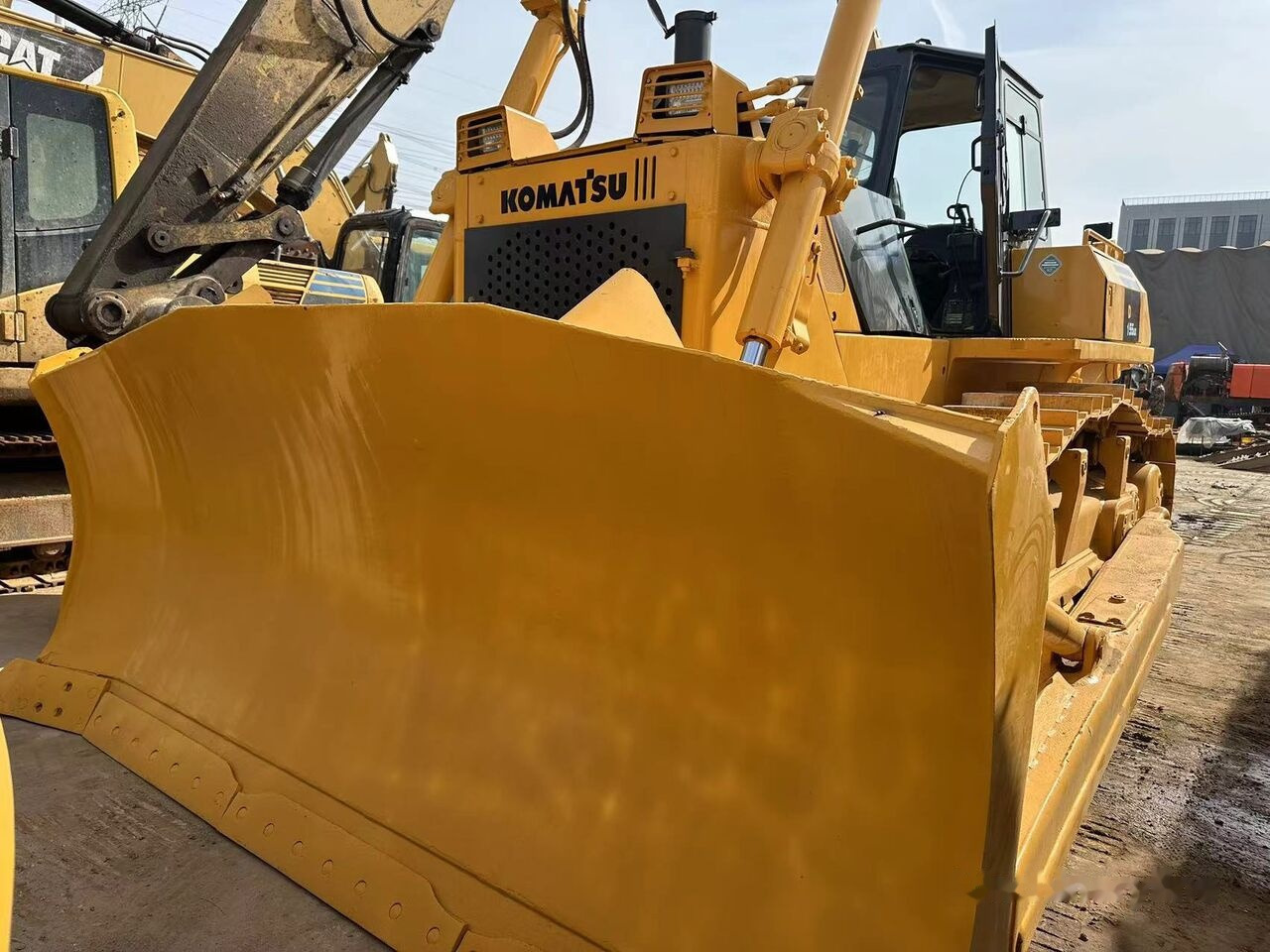 Komatsu D155A-5 - بلدوزر: صورة 4 Komatsu D155A-5 - بلدوزر: صورة 4