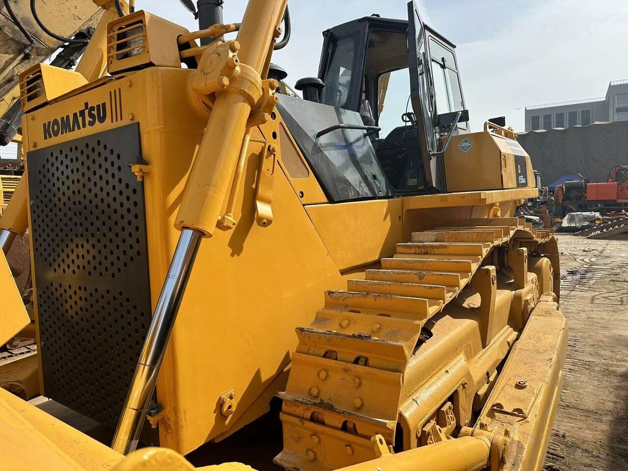 Komatsu D155A-5 - بلدوزر: صورة 4 Komatsu D155A-5 - بلدوزر: صورة 4