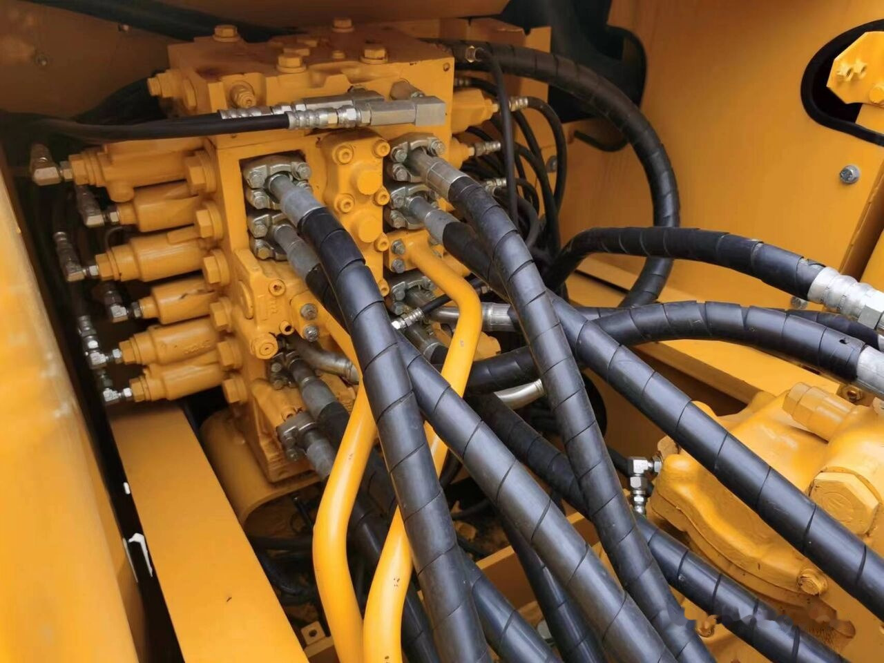 تأجير Komatsu PC200-8 Komatsu PC200-8: صورة 7