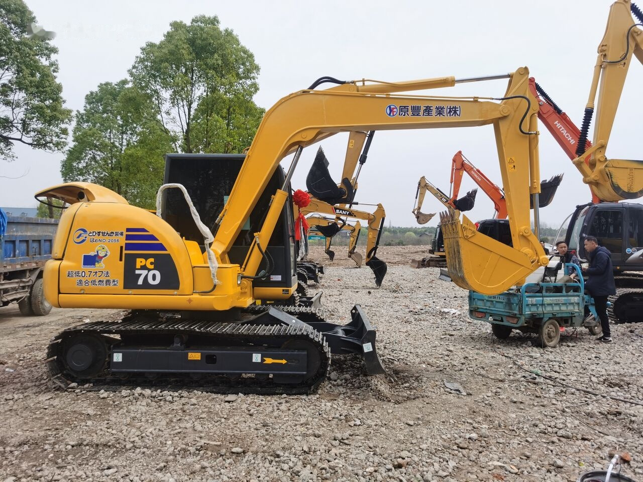 Komatsu PC70-8 - حفار صغير: صورة 4 Komatsu PC70-8 - حفار صغير: صورة 4